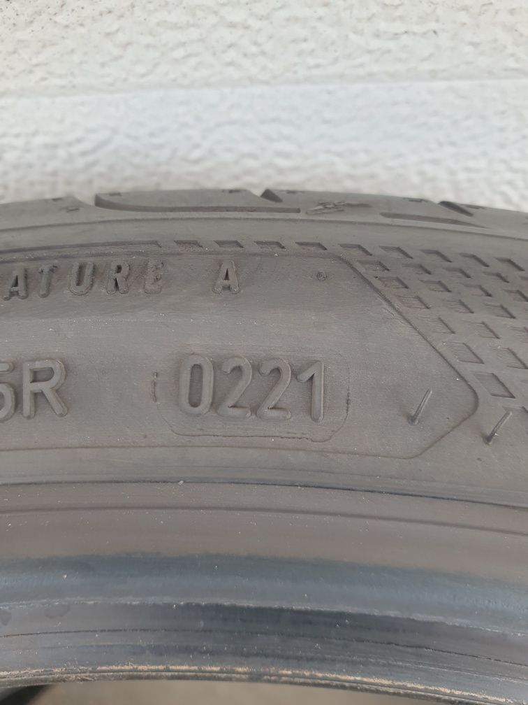 Летни гуми 2 броя GOODYEAR Eagle 5 225 40 R19 дот 0221