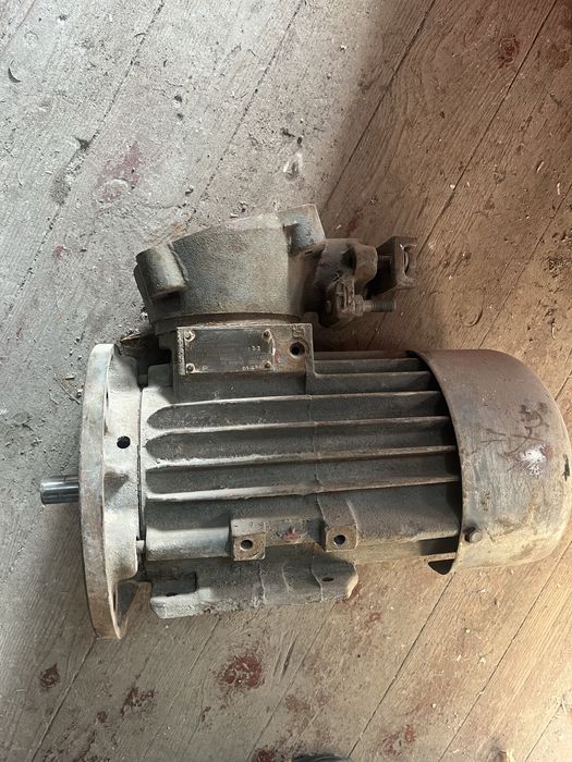 Электродвигатель 2.2 квт