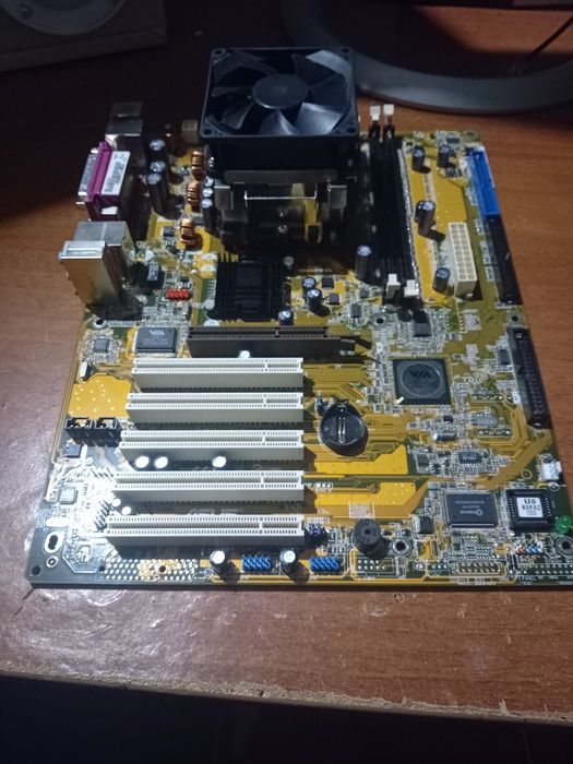 2 desktop board Asus și intel 2 procesor