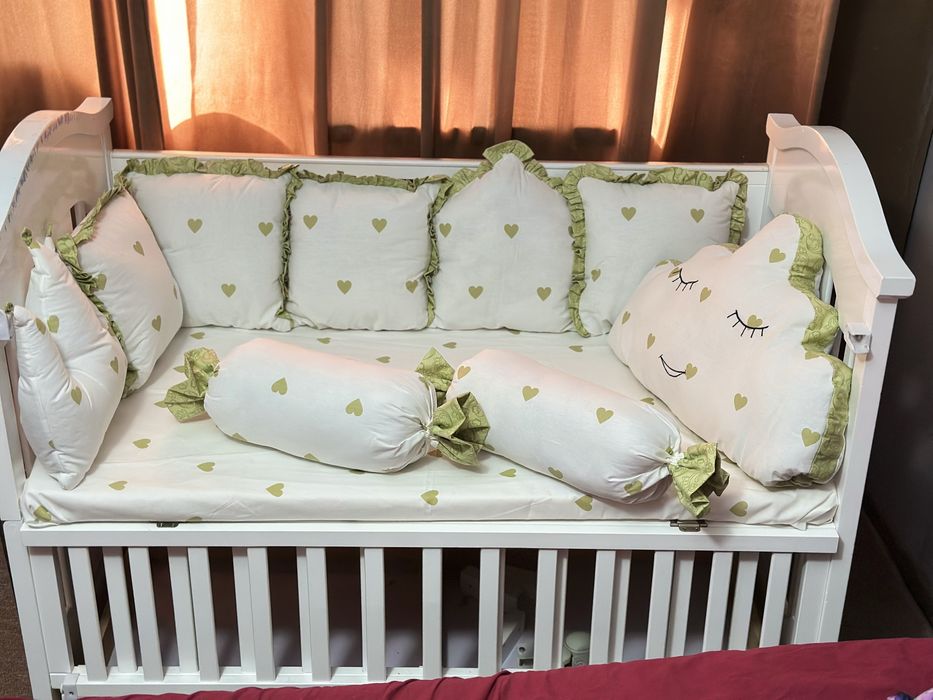 Бортики на детскую кроватку