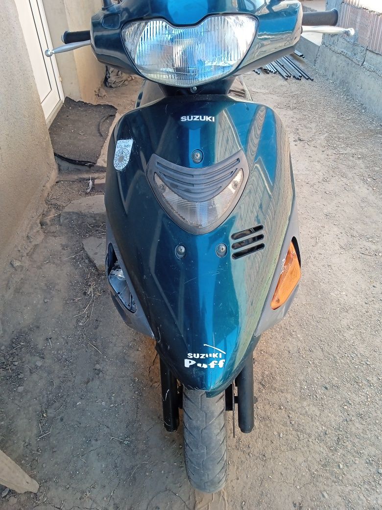 Vând urgent Scuter Suzuki an 125 1996