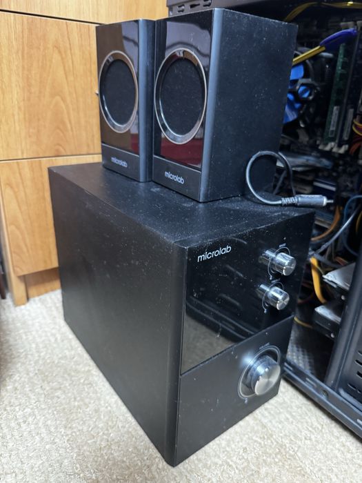 Продам колонки и сабвуфер