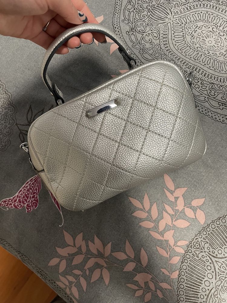Дамски чанти (2 модела)