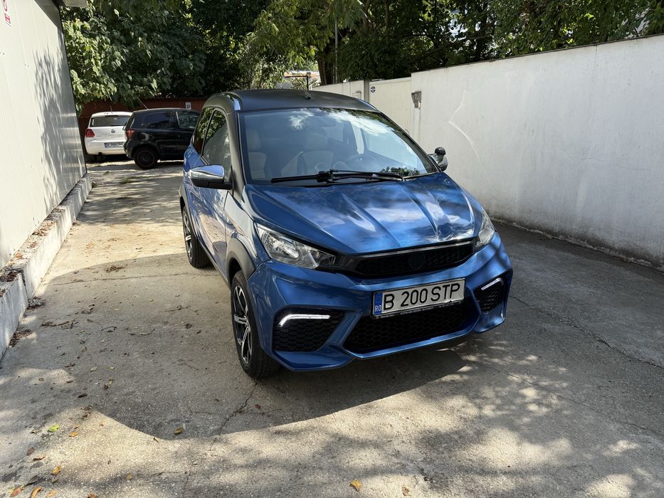 Vand sau Schimb Aixam Crossline Gt 4 locuri 15 CP