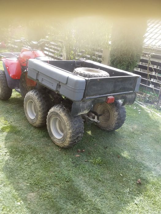 Vând ATV Polaris