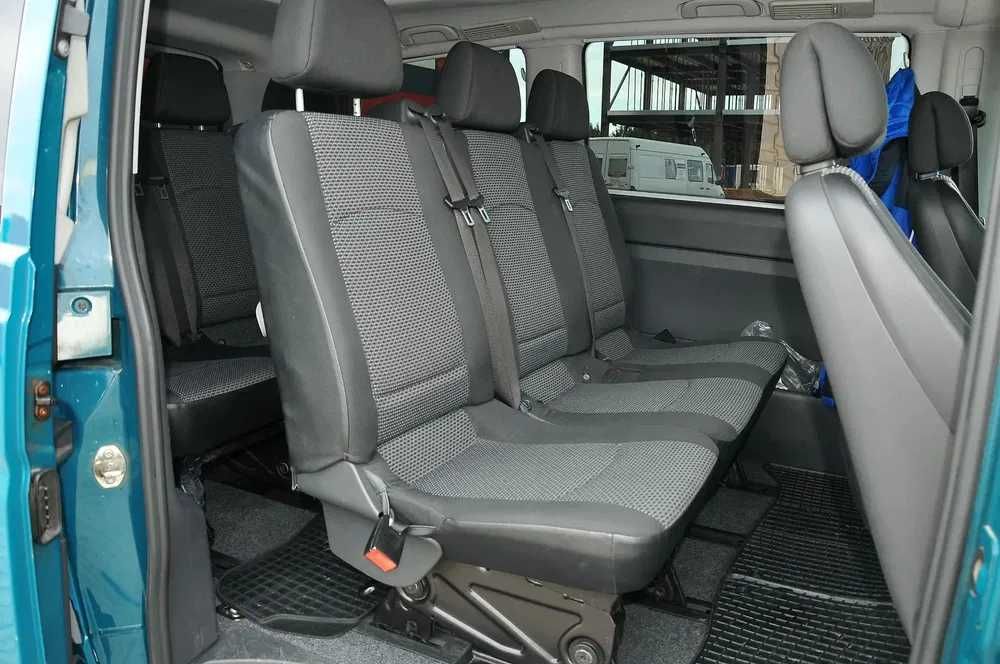 Mercedes-Benz Vito Automat / 8+1 / Xenon / Navi / Clima spate