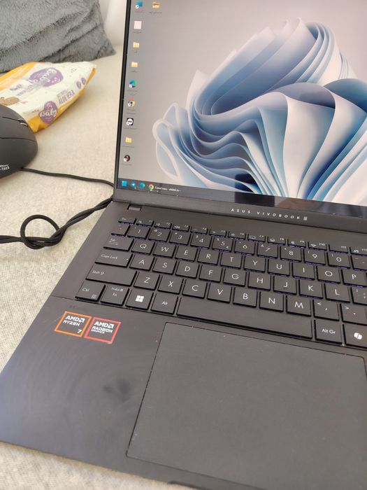 Asus Vivobook S14 AMD Ryzen 7