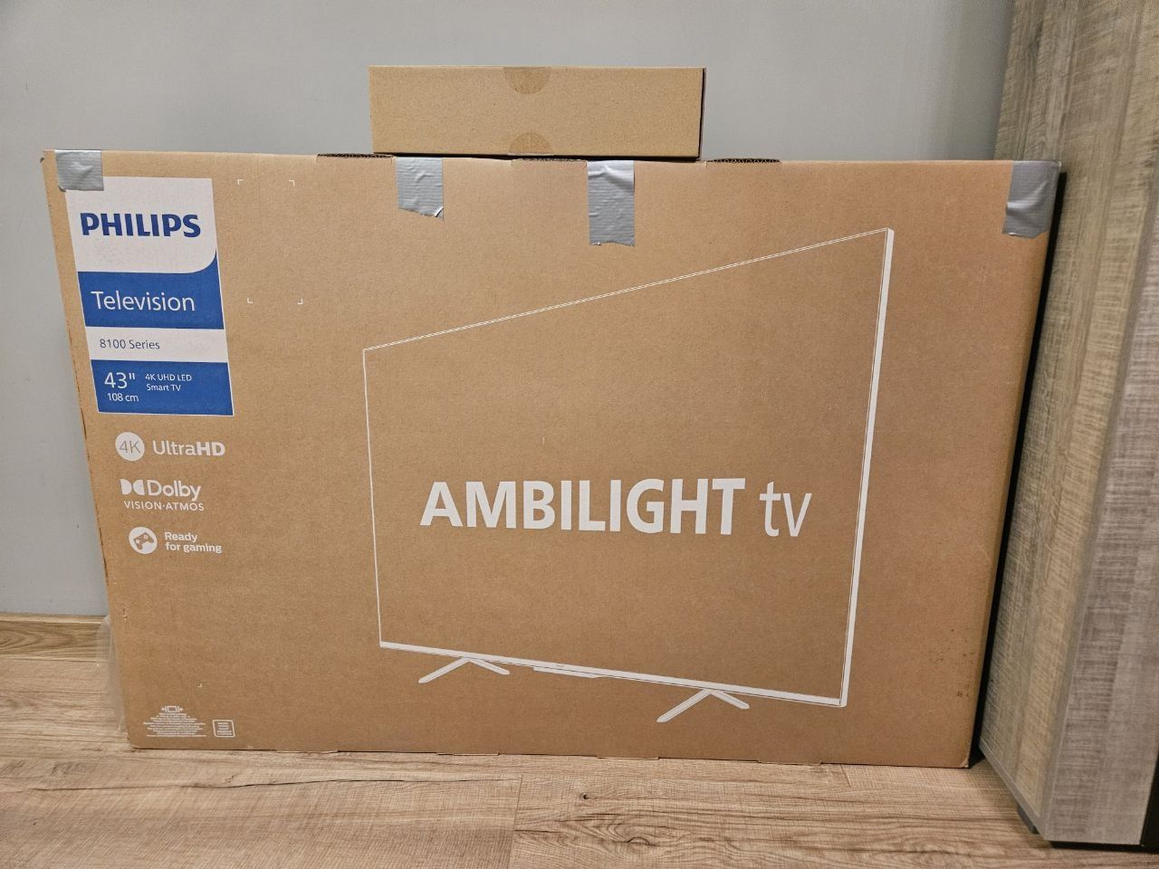 Philips LED 4K Ambilight TV 43"