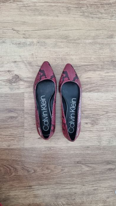 Balerini Calvin Klein marimea 37-noi