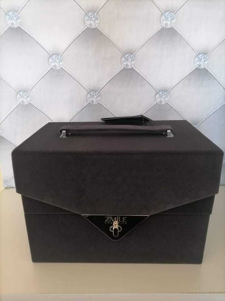 Луксозно кадифено куфарче с гримове на 3 етажа с немско качество