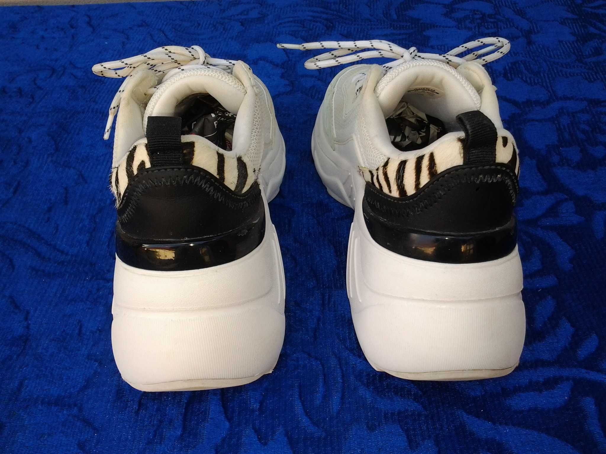 White Pull & Bear | pantofi sport | mar. 39 | 25 cm