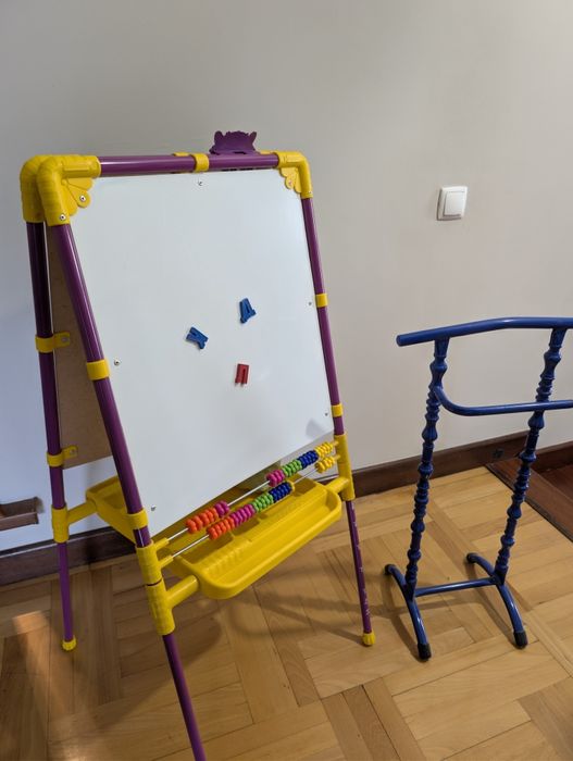 Доска детская двухсторонняя + вешалка