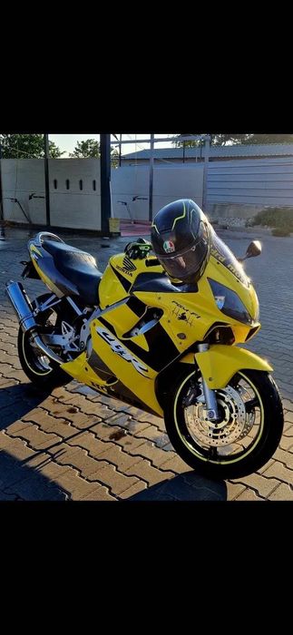 Honda cbr f41  600