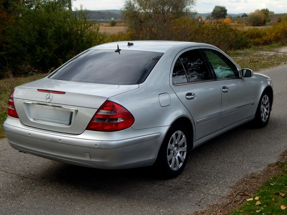Mercedes E200 W211
