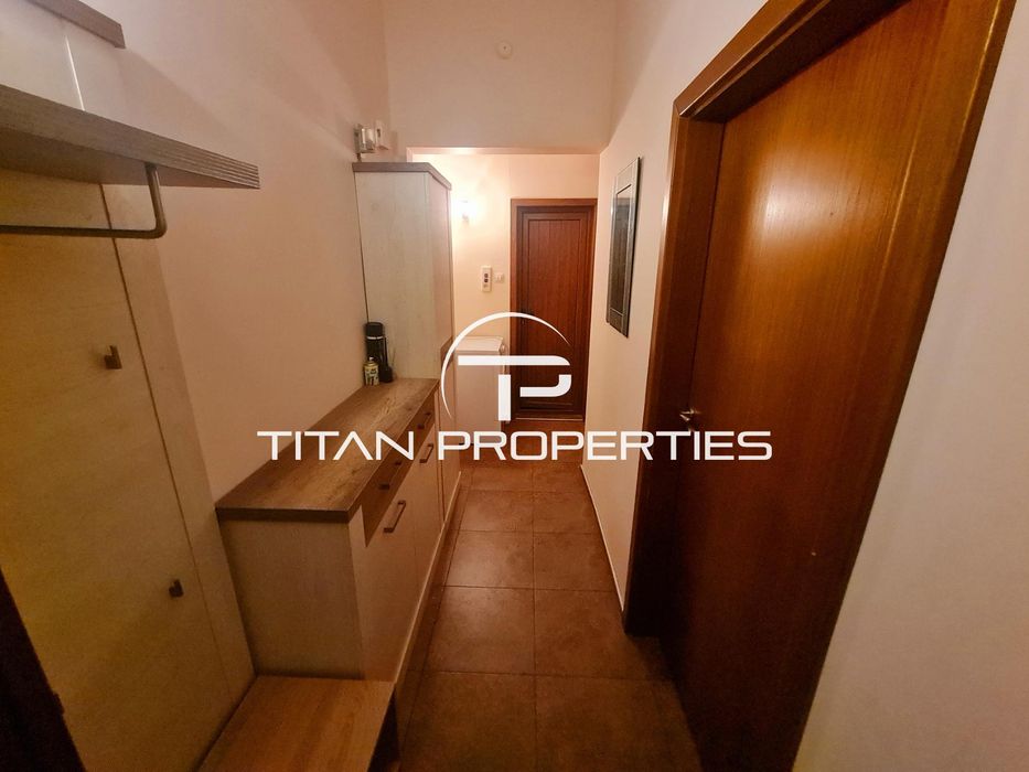 Дава се под наем Двустаен апартамент в Бургас, Център - 60 кв.м за 408 € - Снимка #3