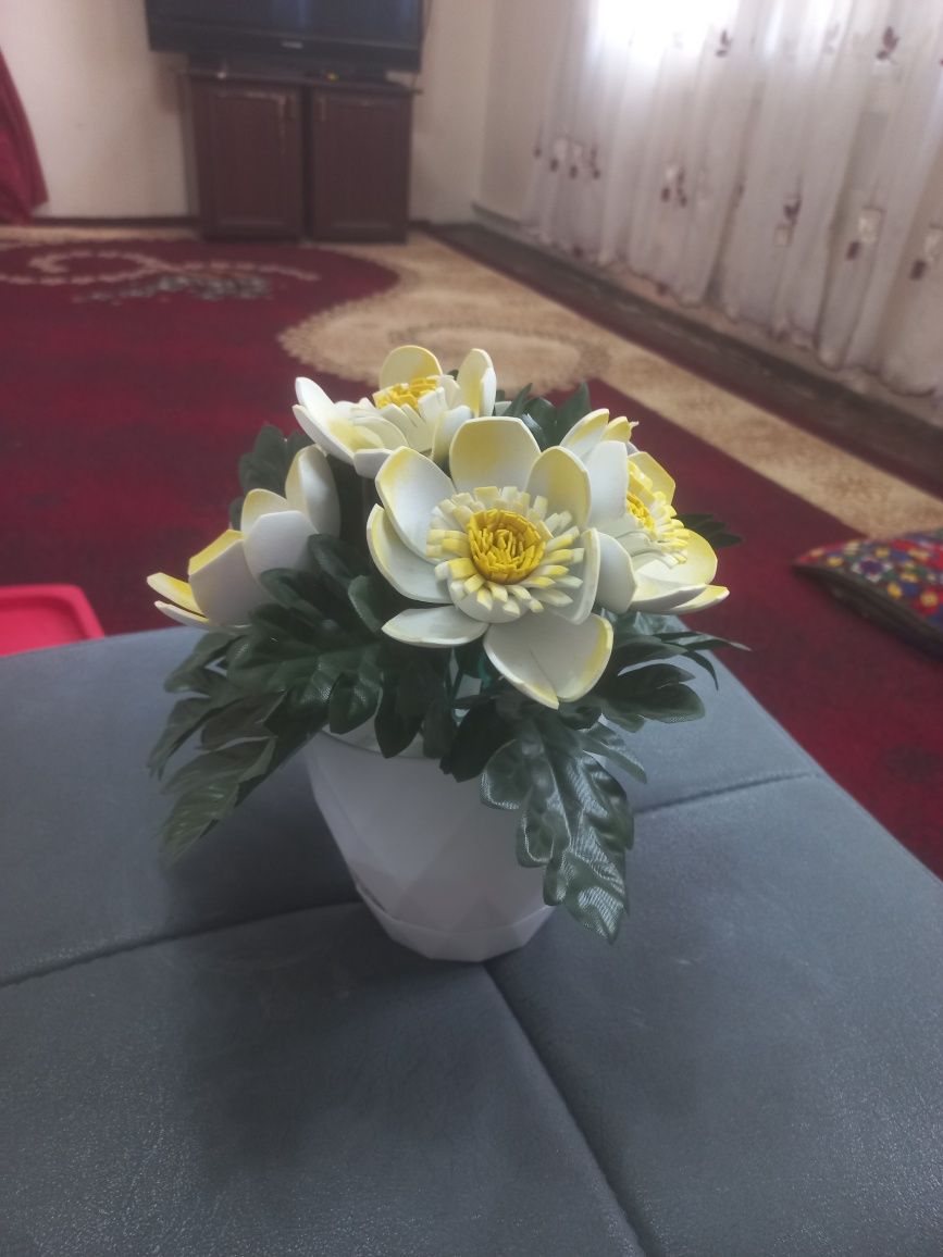 Гуллар сотилади исскуственный