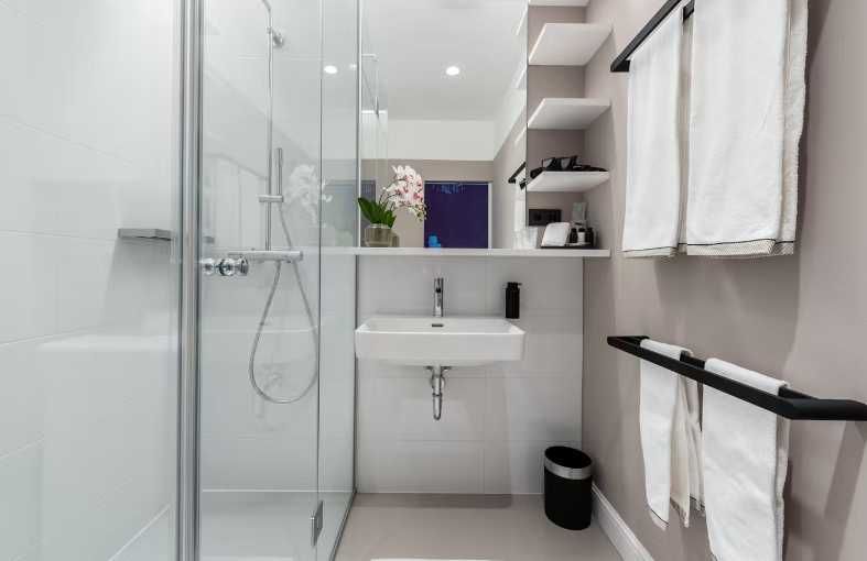 Дава се под наем Едностаен апартамент в Пловдив, Център - 45 кв.м за 280.5 € - Снимка #4