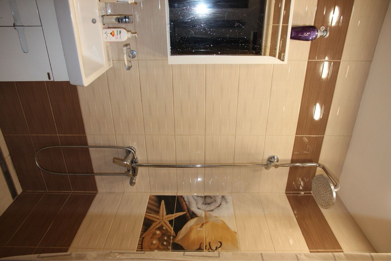 Продава се Тристаен апартамент в София, Толстой - 70 кв.м за 2266 €/кв.м - Снимка #7