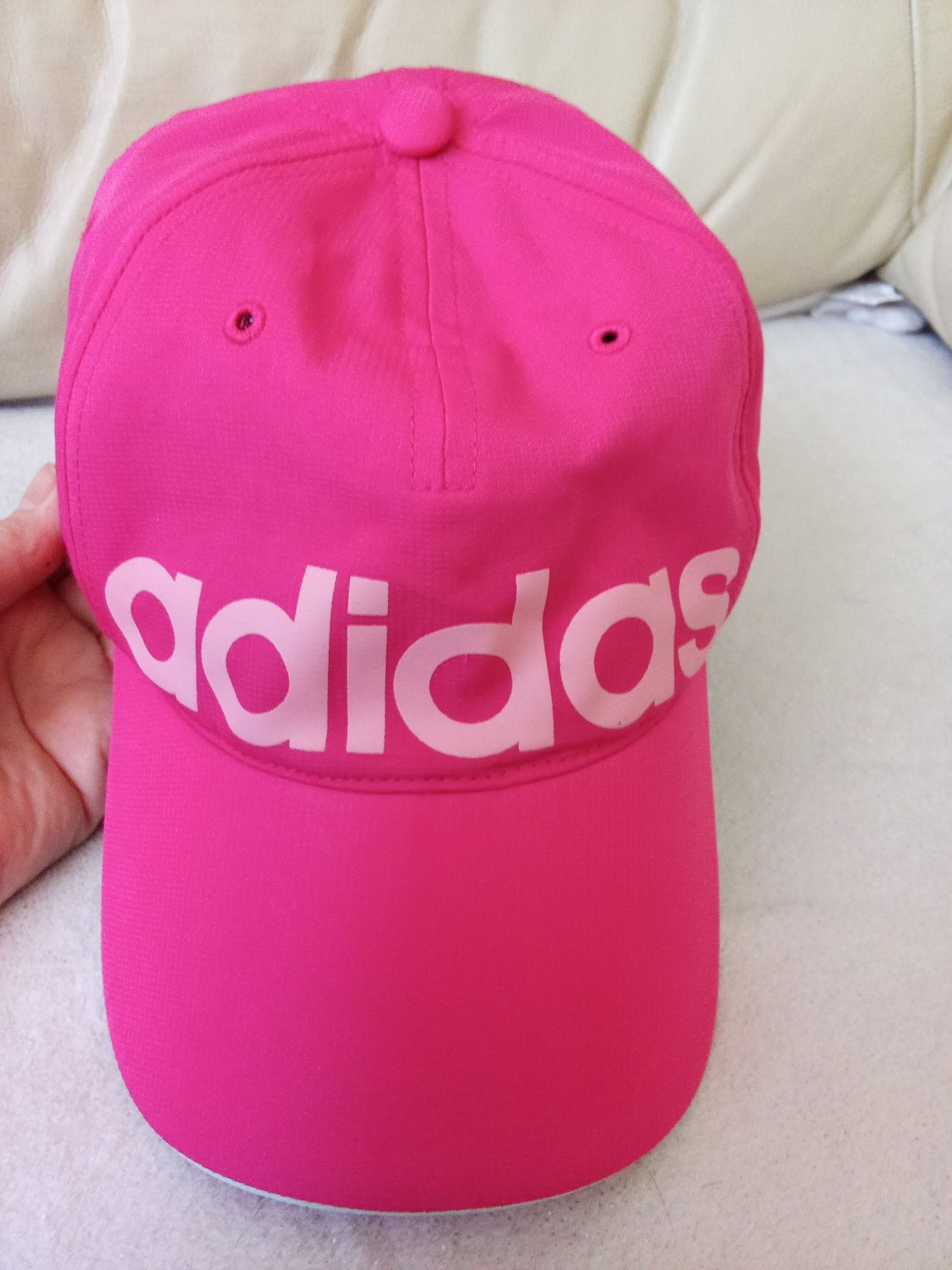 Adidas шапка с козирка