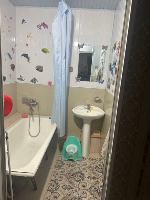 Продается алгоритм 30-квартал. 2 ком. 2 балкон улучшенко Своя