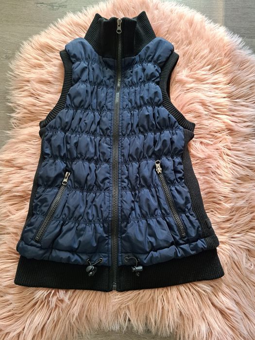 Vesta Calvin Klein S