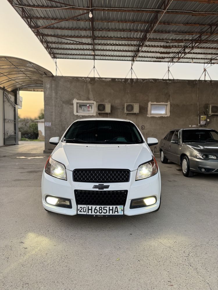 Neksiya 3 avtomat karobka 8500$ kami bor