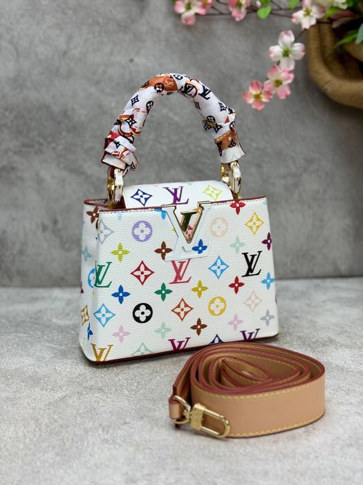 Genti Louis Vuitton noi