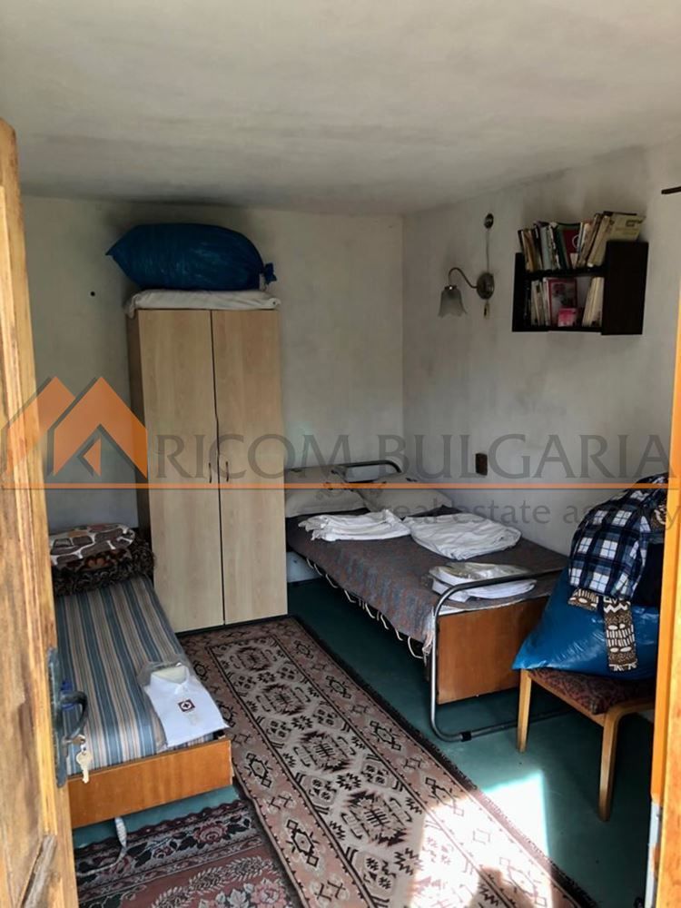 Къща в Варна, област-м-т Манастирски рид площ 90
