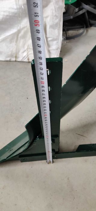 Plug verde simplu pentru motocultor