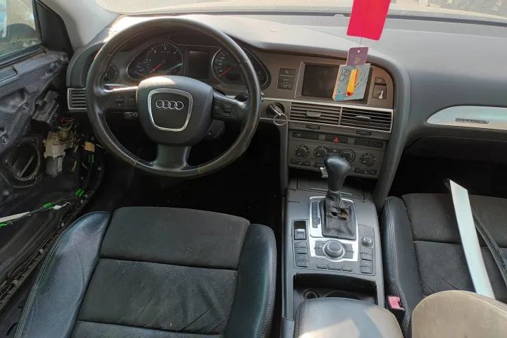 Dezmembrez Audi A6 C6 4x4 motor 3.0tdi  BMK dezmembrari plansa bord cutie de viteze automata