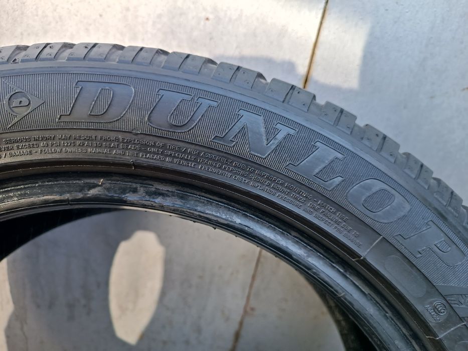 225/50/17 Dunlop