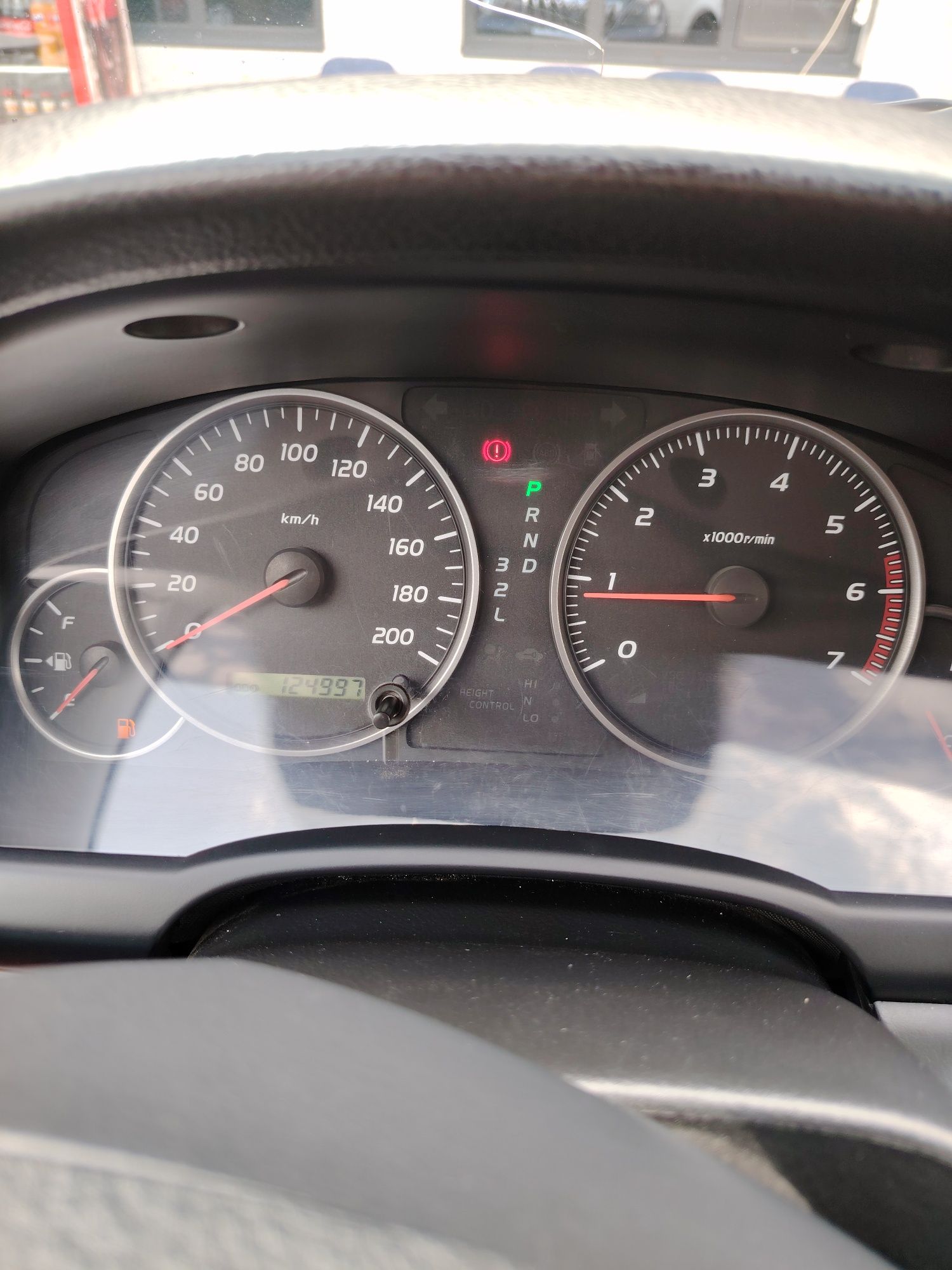 Toyota Prado 120 sotiladi