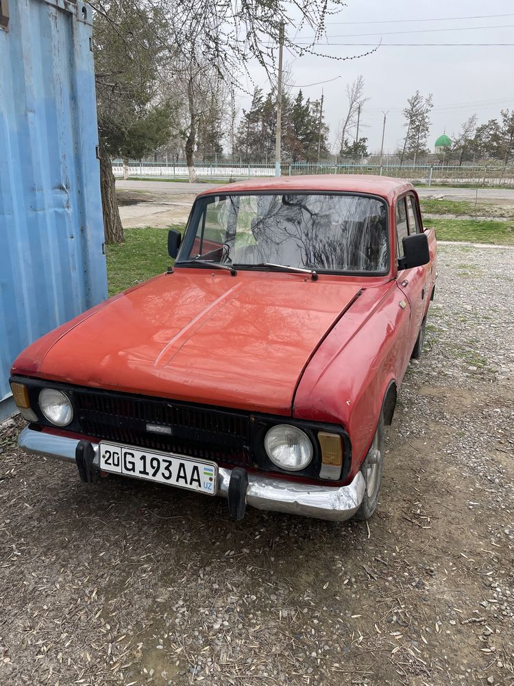 Moskvich 412 xamma joyi yaxshi yurib turgan moshin