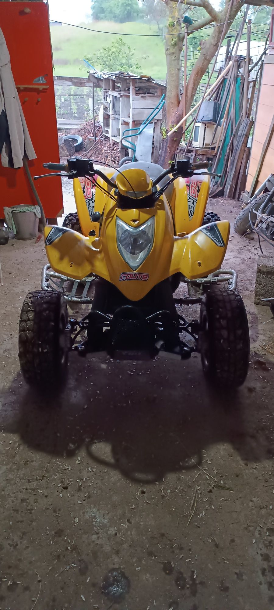 Vând ATV kymco kxr 250