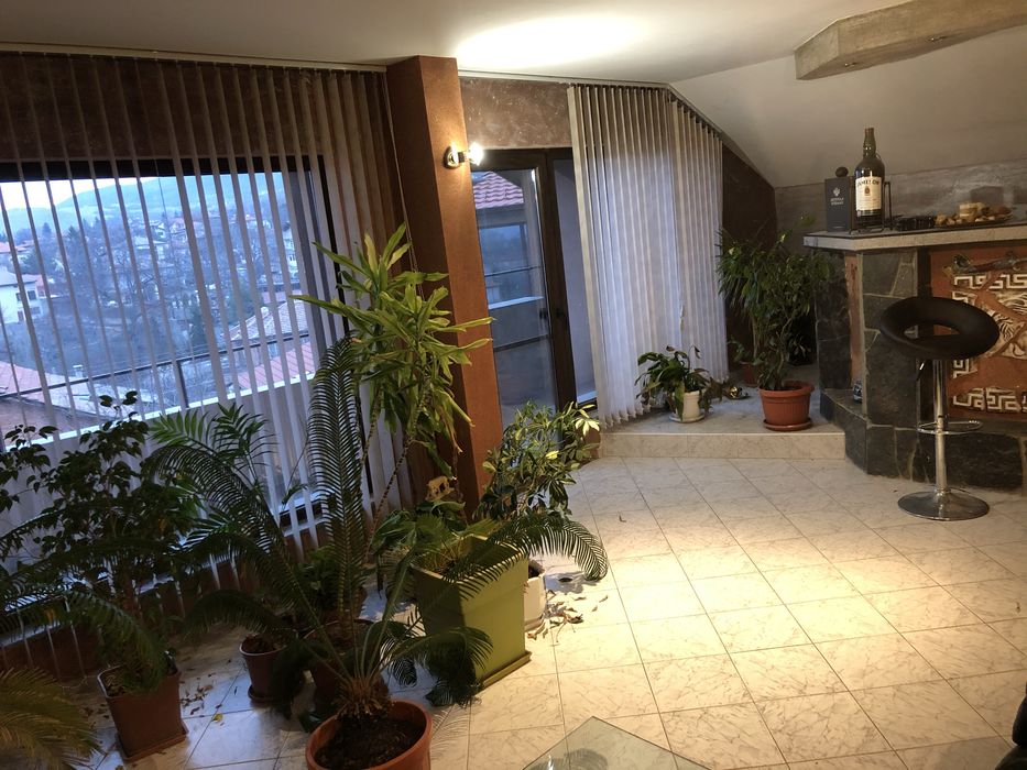 От Собственика бутикова къща