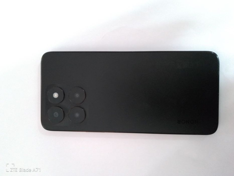 Телефон HONOR X6a