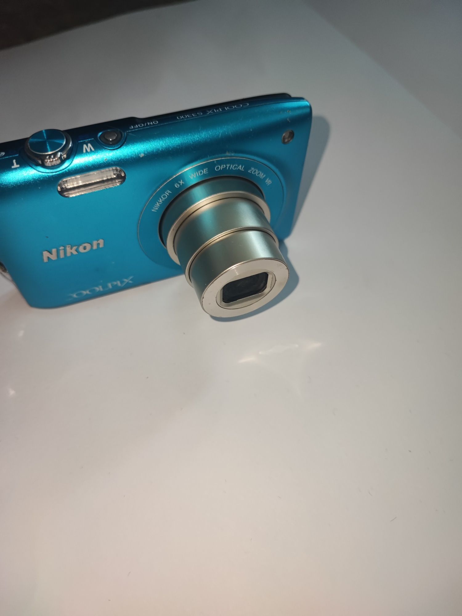 Camera foto Nikon Coolpix s3300 cu încărcător