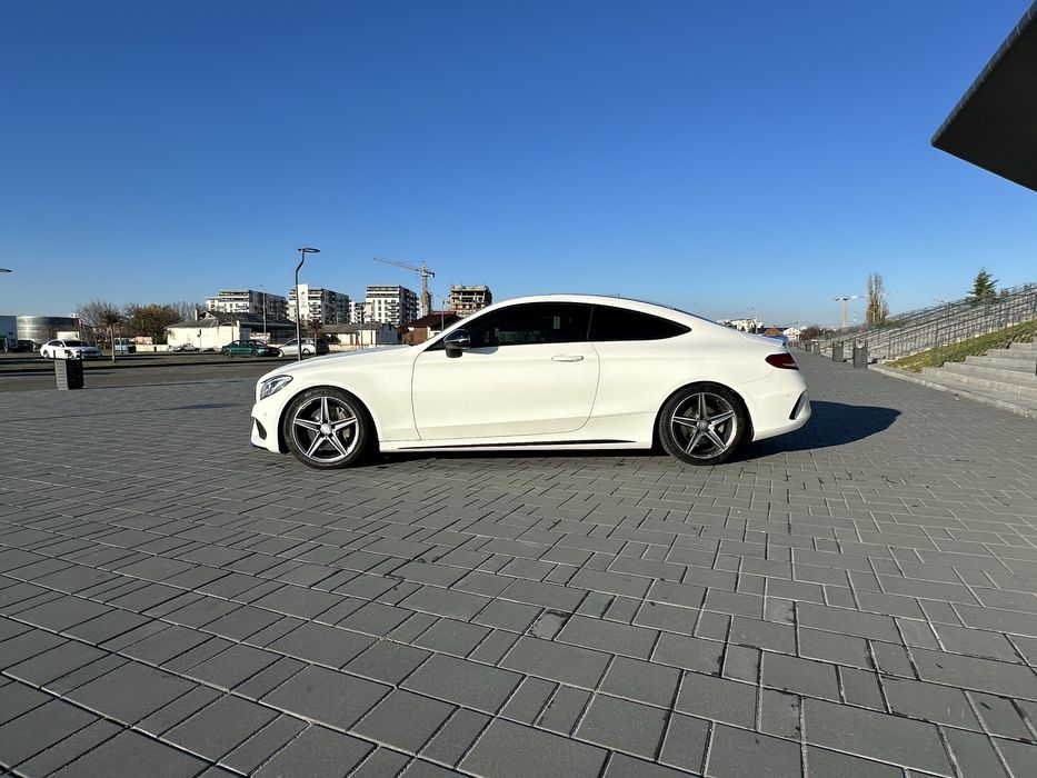 C-class coupe Amg line. NU SCHIMB!!