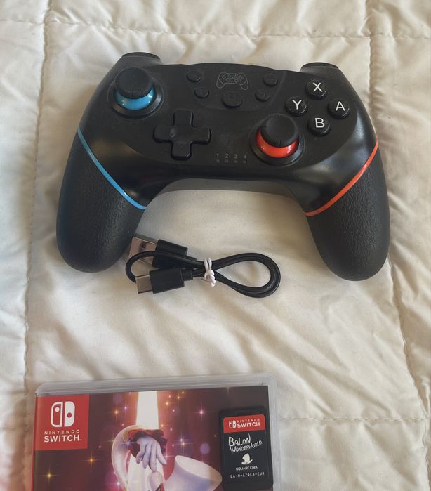 Nintendo Switch Pikachu & Evee Edition голям комплект