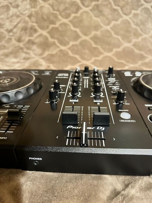 vand consola noua pioneer ddj 400