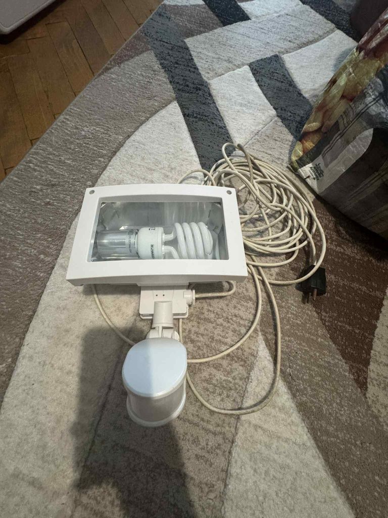 Прожектор със сензор за движение Levarno Lux 23 w