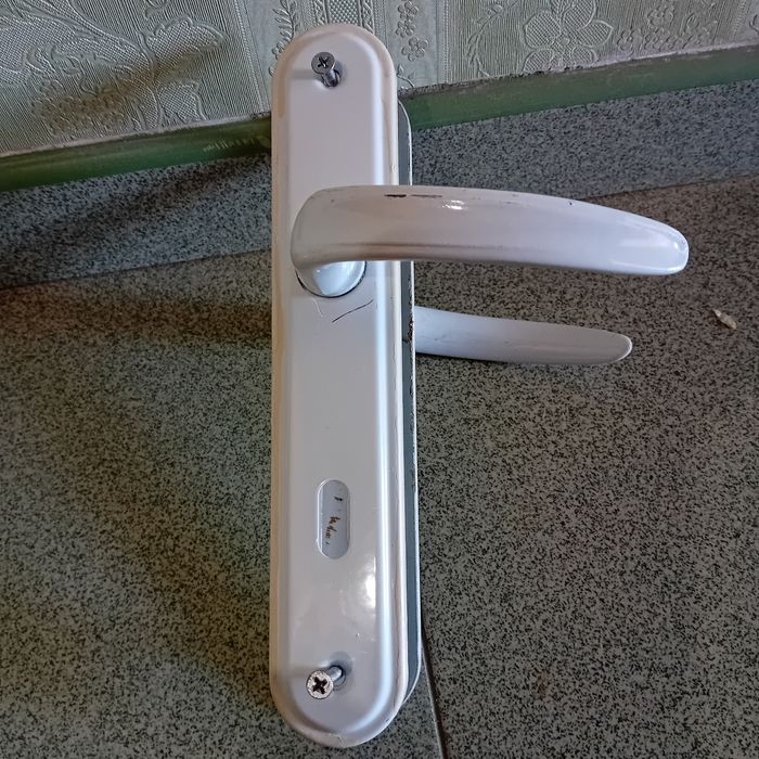 Дръжки  за интериорни врати