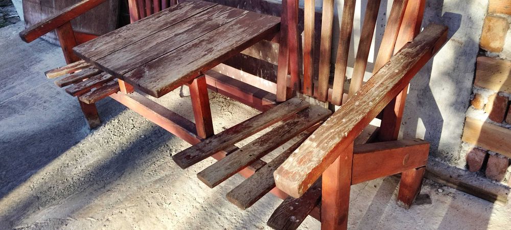 Дървена градинска маса със столове!