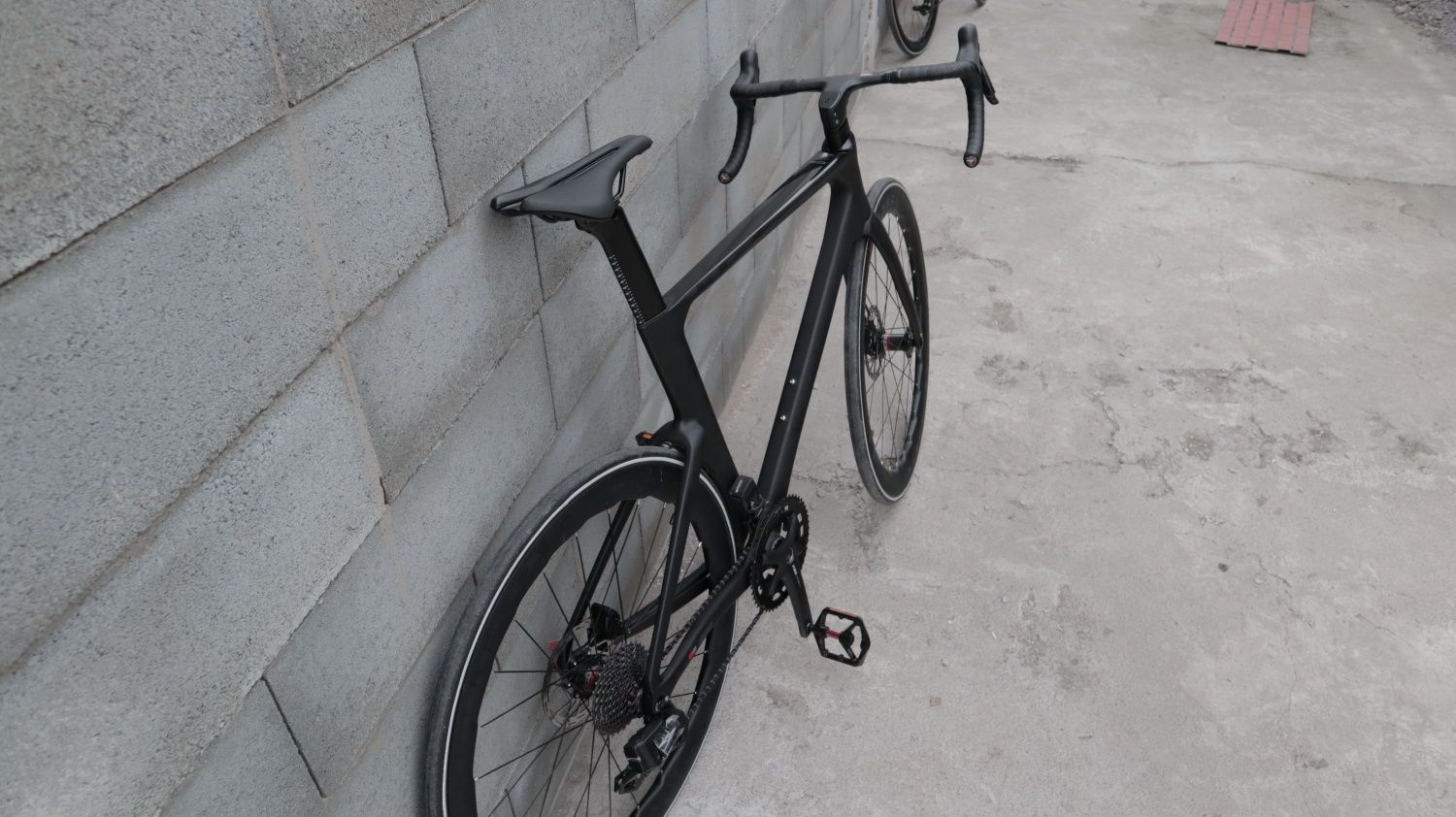 Шоссейный карбоновый велосипед Twitter R12 pro