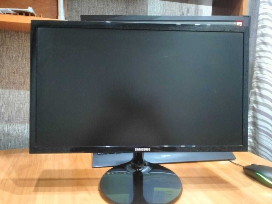 Монитор Samsung LS22F350FHIXCI  (21.5")  1920x1080