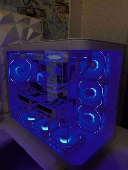 Продам Компьютер, срочно! RTX5070 Ryzen 7 7800x3d