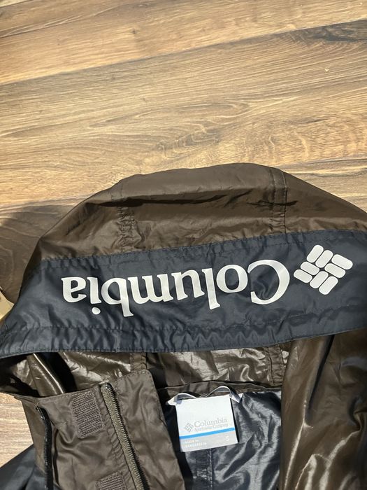 Geaca Columbia Challenger Windbraker Cordovan