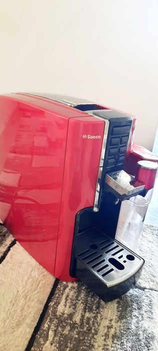 Espressor Tchibo Cafissimo Latte – Rosu
