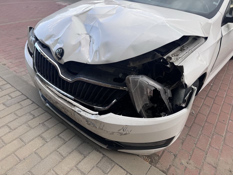 Skoda rapid  2017 avariata