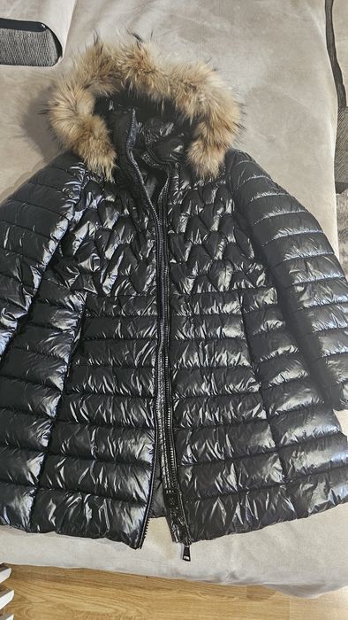 Продавам дамско, топло и красиво яке